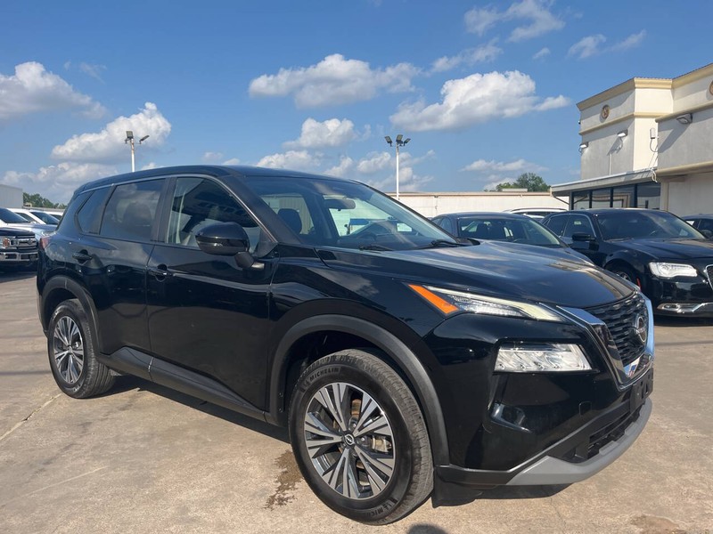 Nissan Rogue Vehicle Image 03