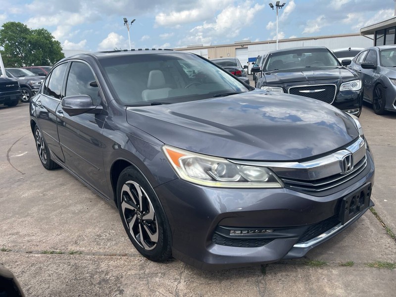 Honda Accord Sedan Vehicle Image 03
