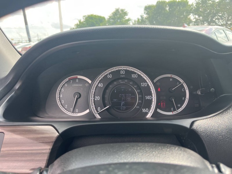 Honda Accord Sedan Vehicle Image 08
