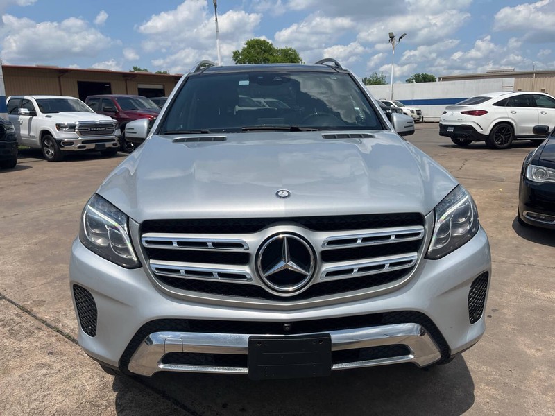 Mercedes-Benz GLS Vehicle Image 02