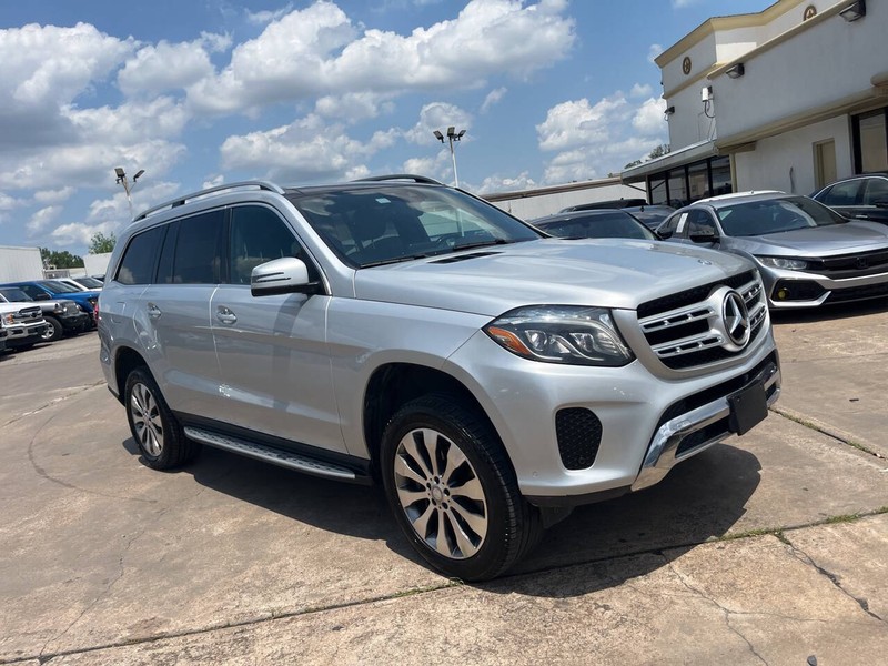 Mercedes-Benz GLS Vehicle Image 03