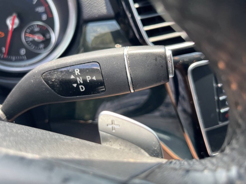 Mercedes-Benz GLS Vehicle Image 13