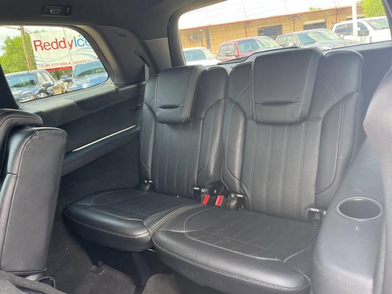 Mercedes-Benz GLS Vehicle Image 20