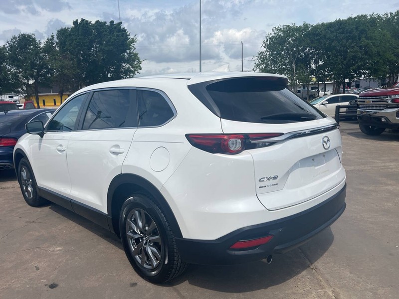 Mazda CX-9 Vehicle Image 04