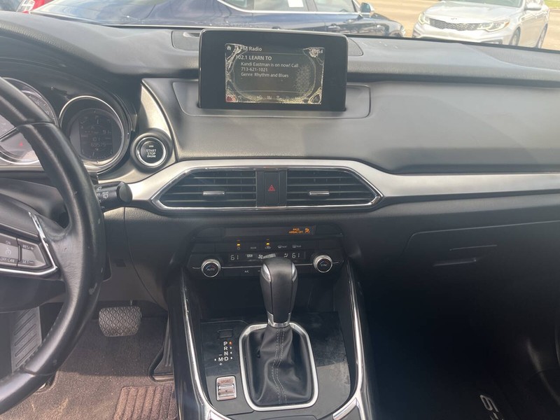 Mazda CX-9 Vehicle Image 11