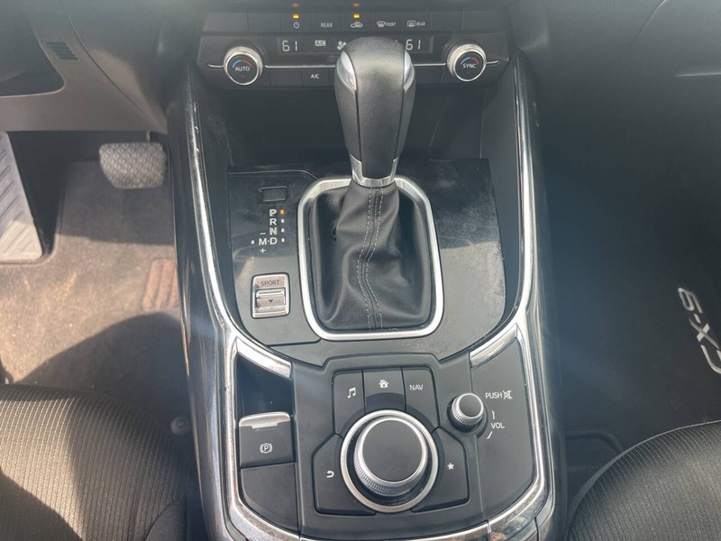 Mazda CX-9 Vehicle Image 12