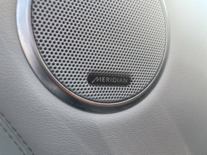 Land Rover Range Rover Vehicle Image 08