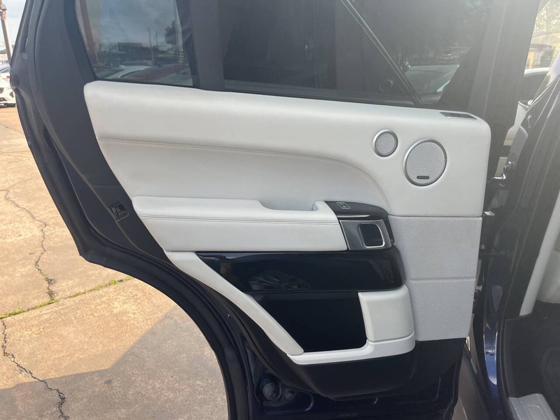 Land Rover Range Rover Vehicle Image 19