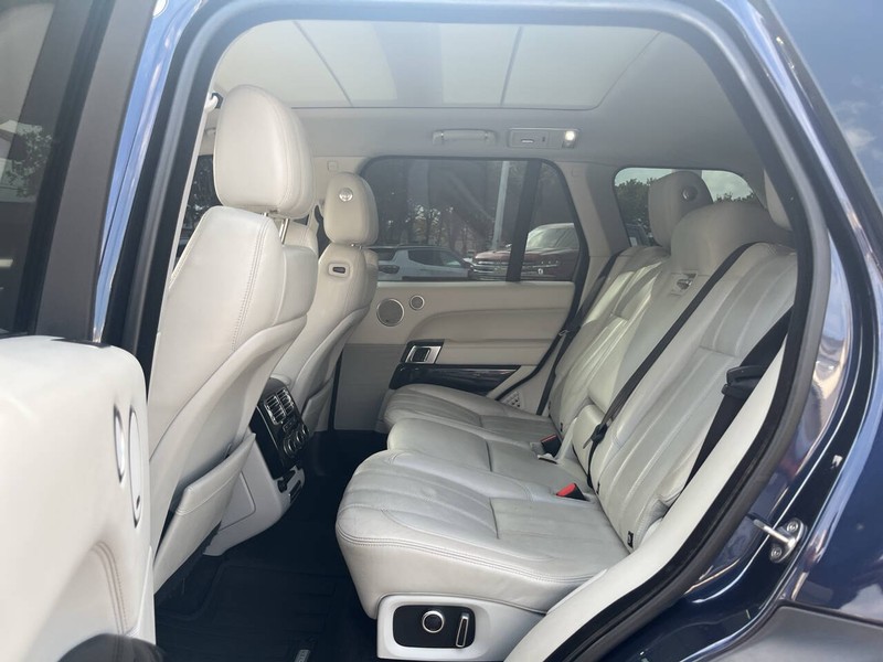 Land Rover Range Rover Vehicle Image 21