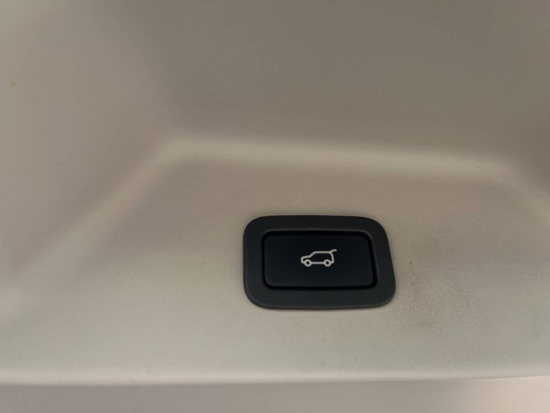 Land Rover Range Rover Vehicle Image 26