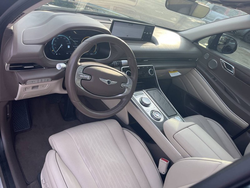 Genesis GV80 Vehicle Image 08