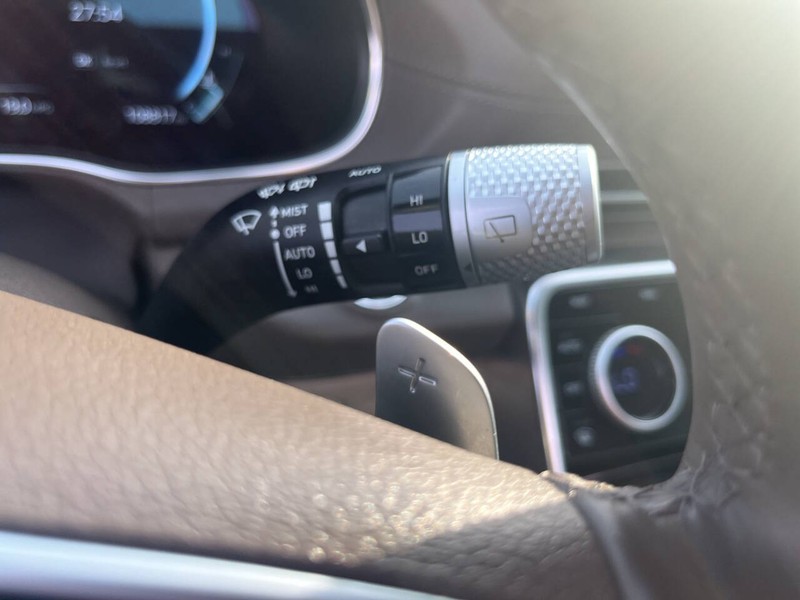 Genesis GV80 Vehicle Image 13