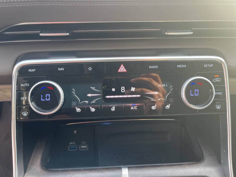 Genesis GV80 Vehicle Image 20