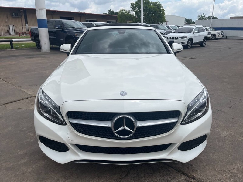 Mercedes-Benz C-Class Vehicle Image 02