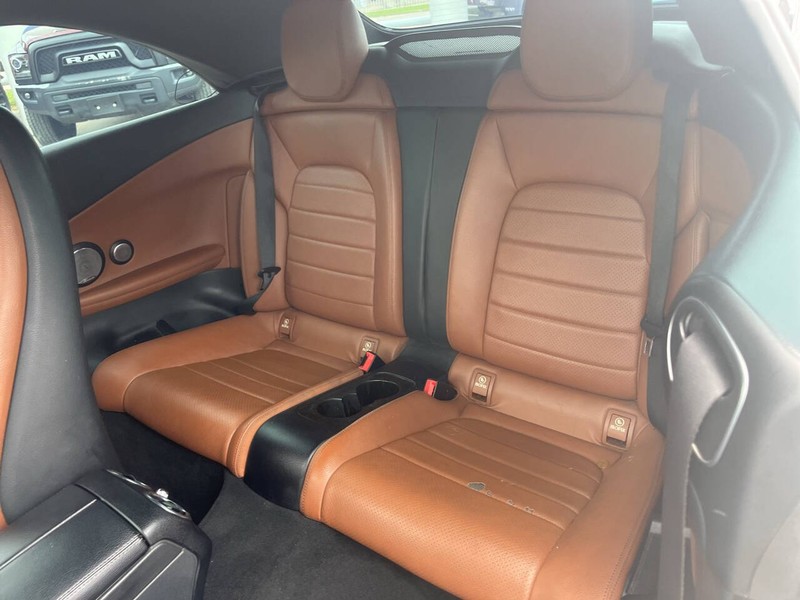 Mercedes-Benz C-Class Vehicle Image 19