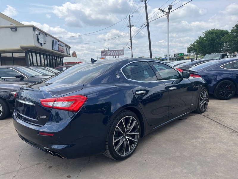 Maserati Ghibli Vehicle Image 04