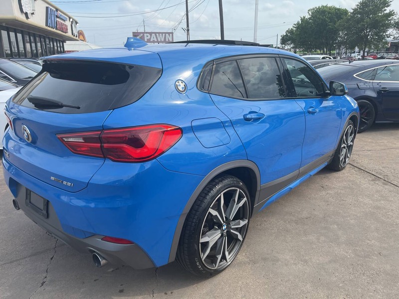 BMW X2 Vehicle Image 04