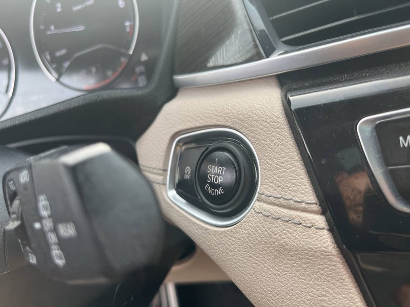 BMW X2 Vehicle Image 16