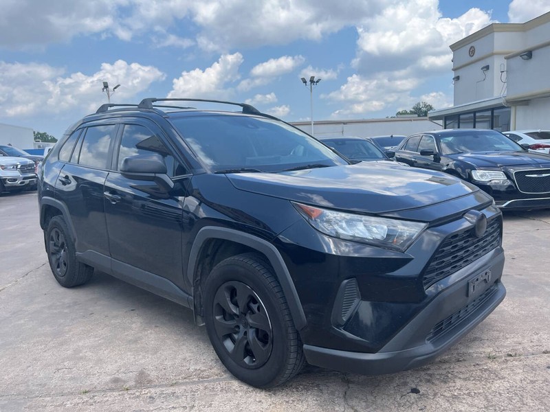 Toyota RAV4 Vehicle Image 02