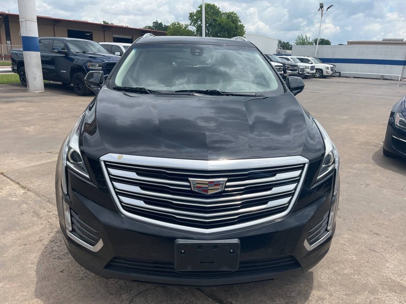 Cadillac XT5 Vehicle Image 02