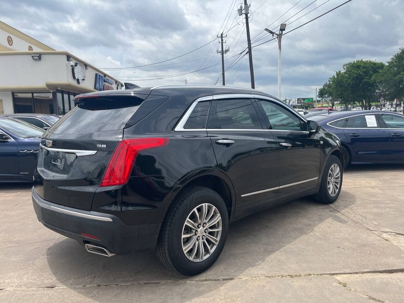 Cadillac XT5 Vehicle Image 04