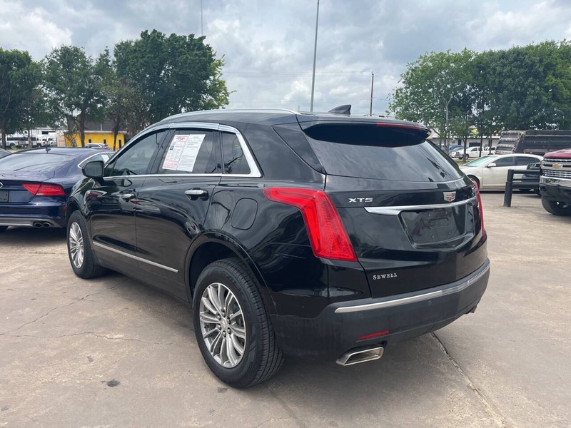 Cadillac XT5 Vehicle Image 06