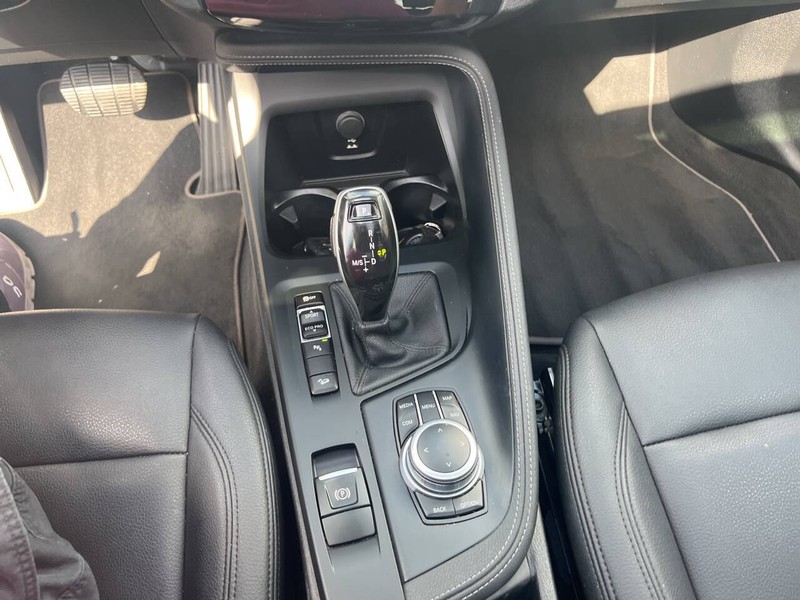 BMW X1 Vehicle Image 14