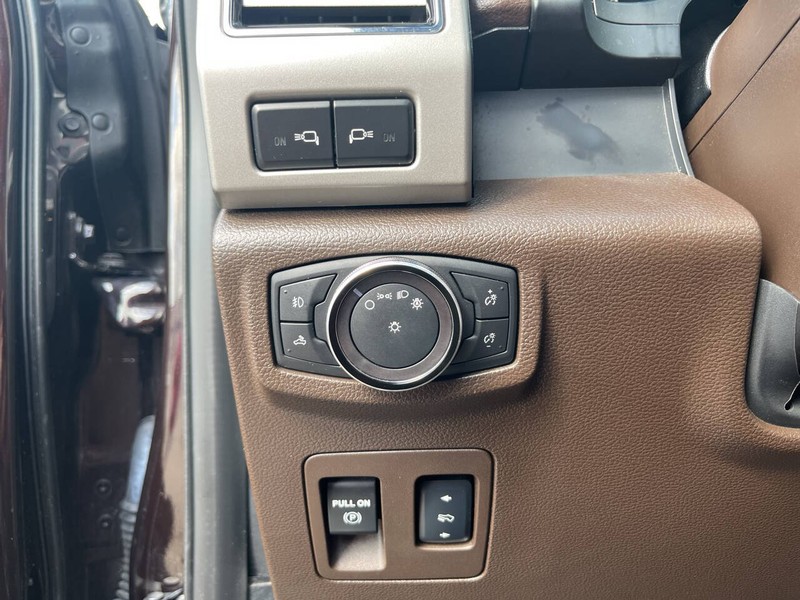 Ford F-150 Vehicle Image 10