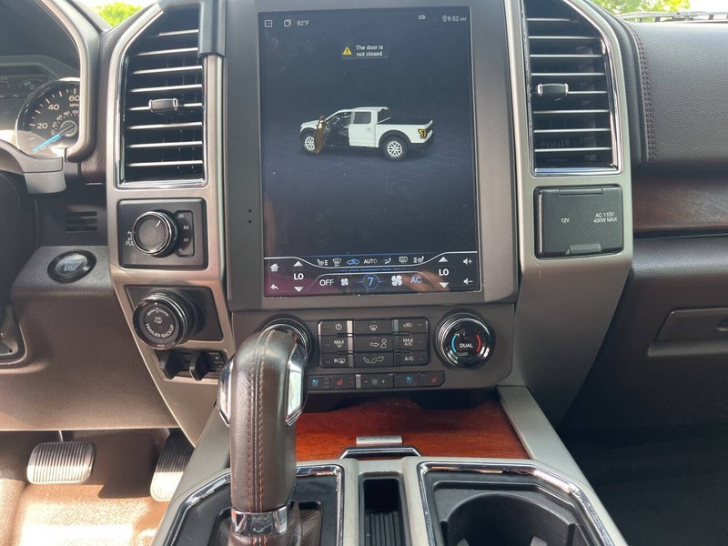 Ford F-150 Vehicle Image 13
