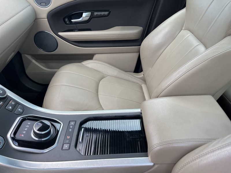 Land Rover Range Rover Evoque Vehicle Image 14