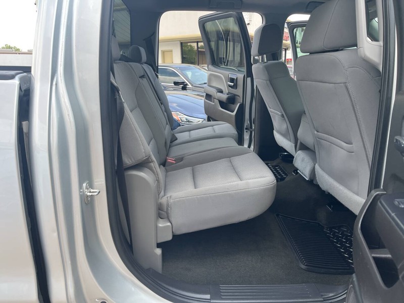 Chevrolet Silverado 1500 Vehicle Image 16