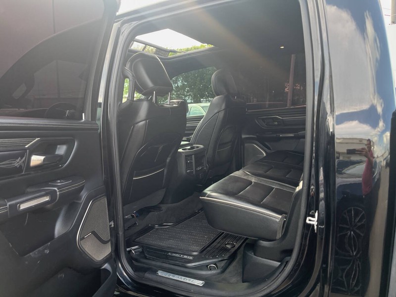 Ram 1500 Vehicle Image 17