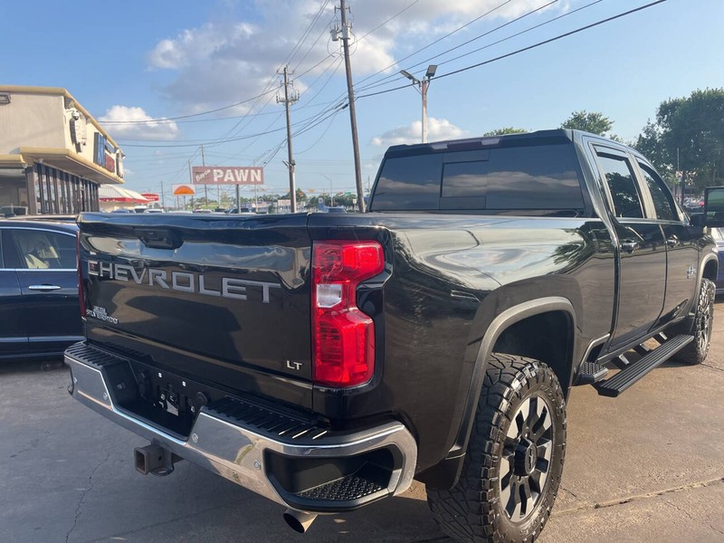 Chevrolet Silverado 2500HD Vehicle Image 04