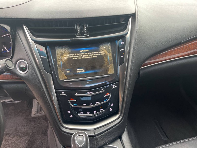 Cadillac CTS Vehicle Image 10