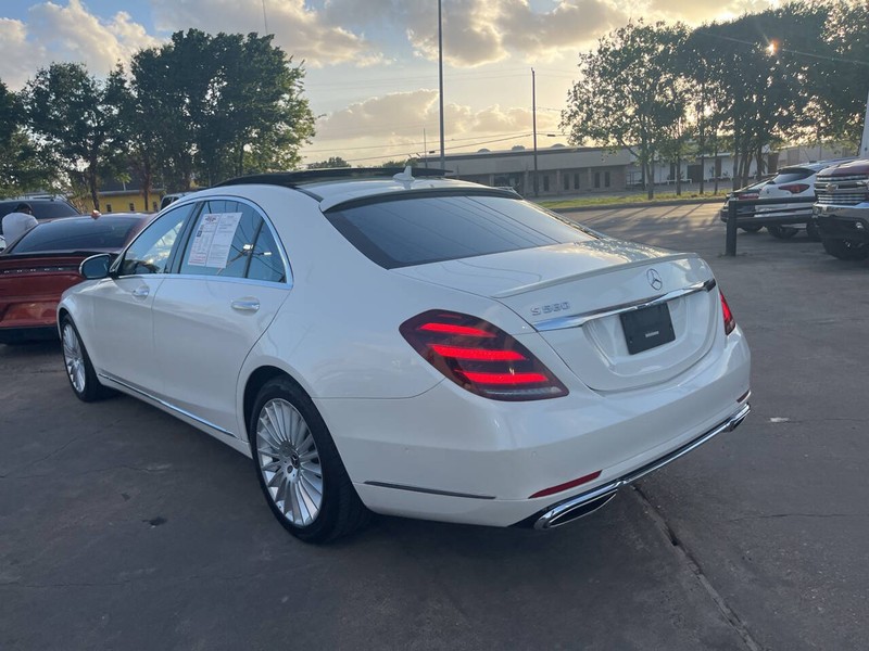 Mercedes-Benz S-Class Vehicle Image 05