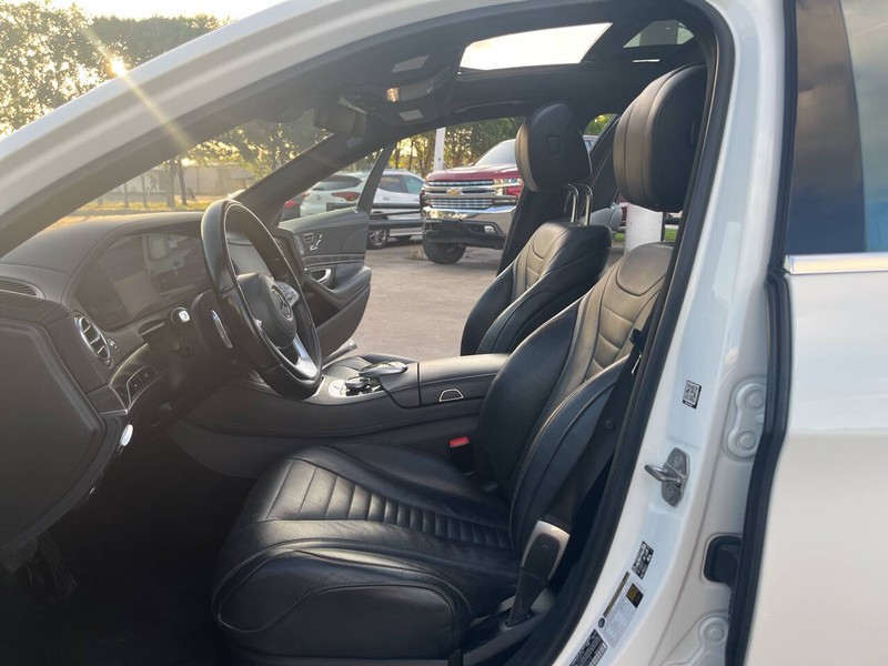 Mercedes-Benz S-Class Vehicle Image 07