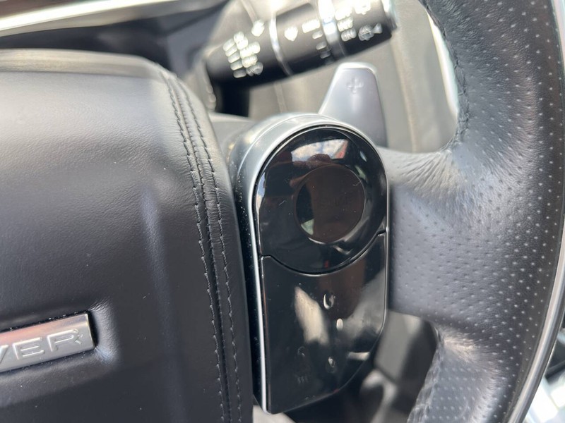 Land Rover Range Rover Sport Vehicle Image 11
