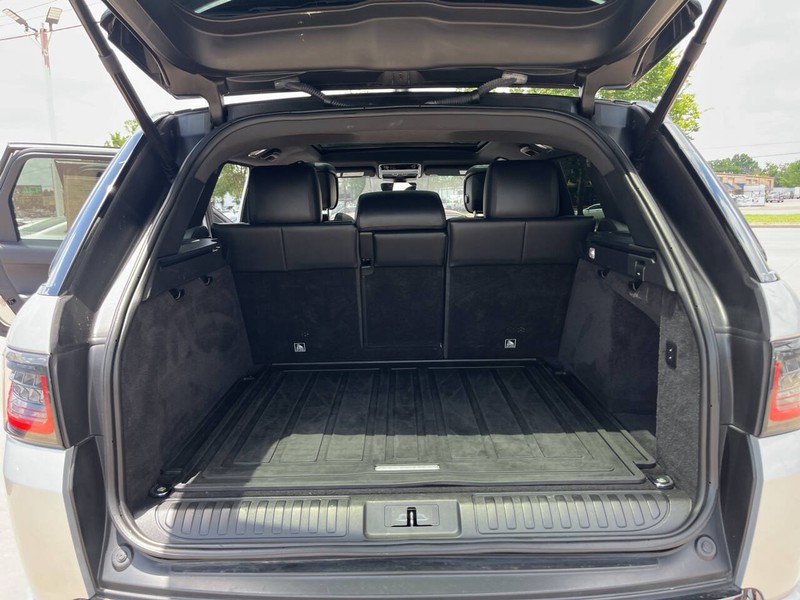 Land Rover Range Rover Sport Vehicle Image 20