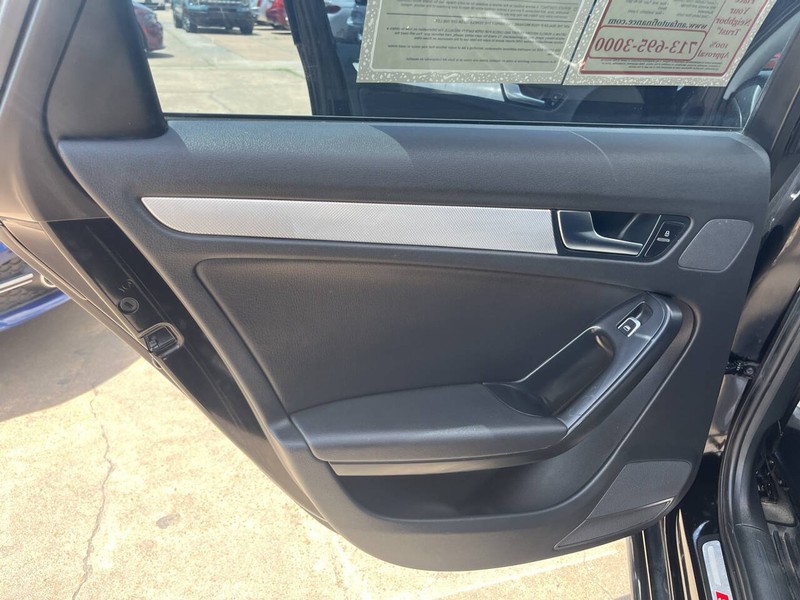 Audi A4 Vehicle Image 13