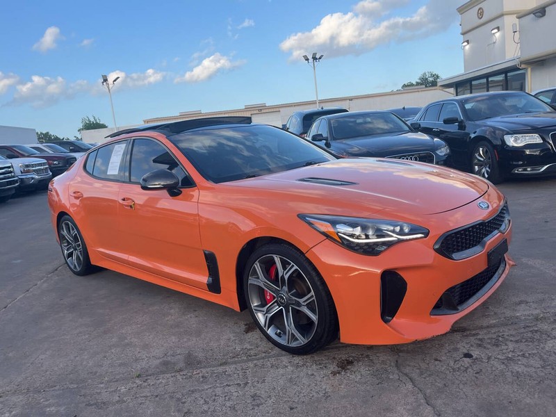 Kia Stinger Vehicle Image 03