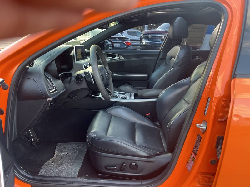 Kia Stinger Vehicle Image 07