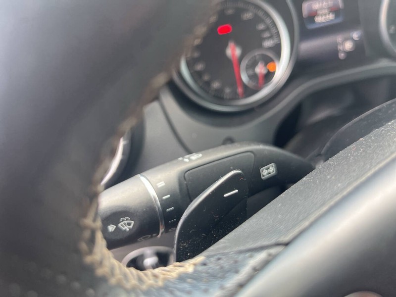 Mercedes-Benz CLA Vehicle Image 11