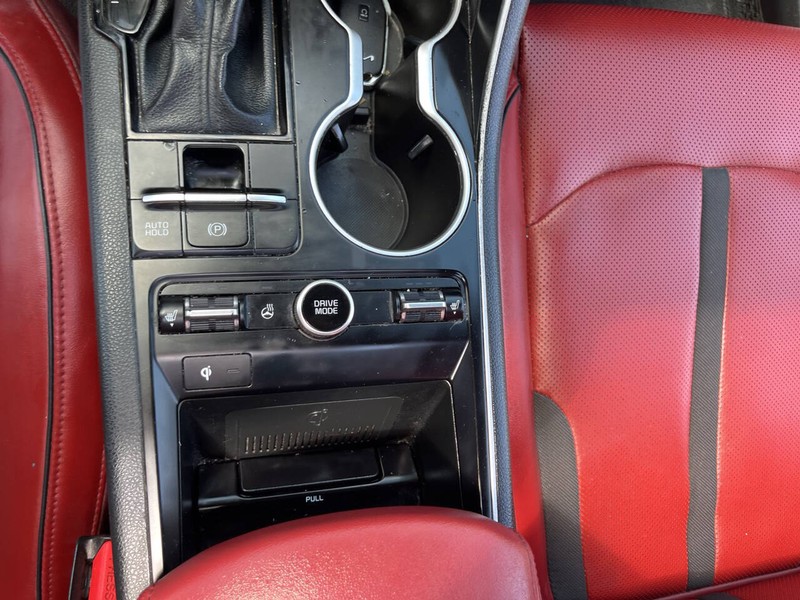 Kia K5 Vehicle Image 17