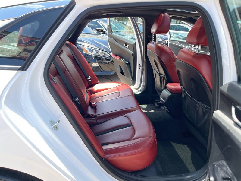 Kia K5 Vehicle Image 26