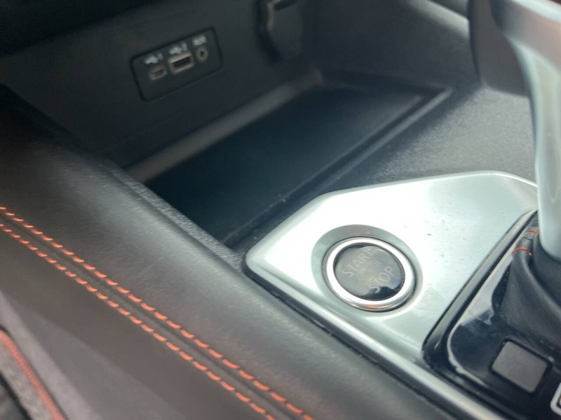 Nissan Altima Vehicle Image 16