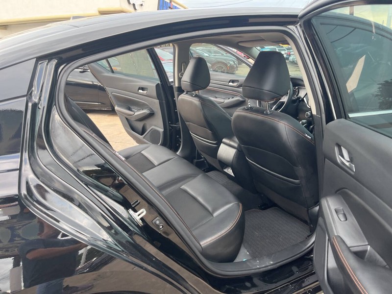 Nissan Altima Vehicle Image 26