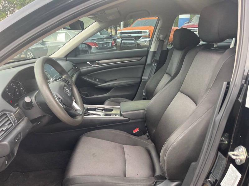 Honda Accord Vehicle Image 09