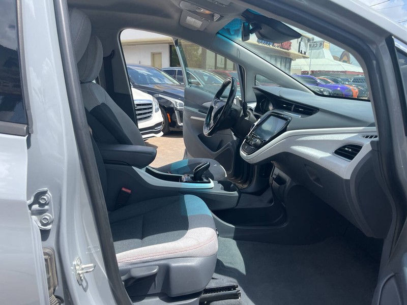 Chevrolet Bolt EV Vehicle Image 17