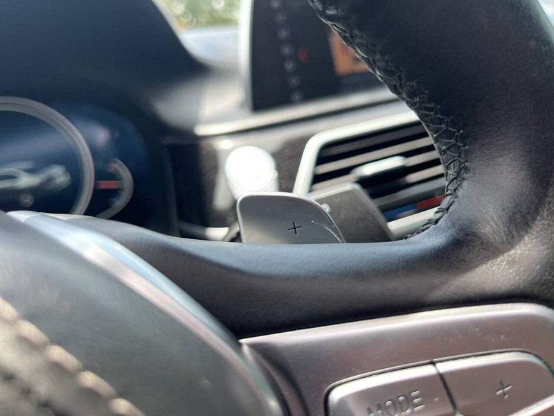 BMW 7 Series Vehicle Image 12
