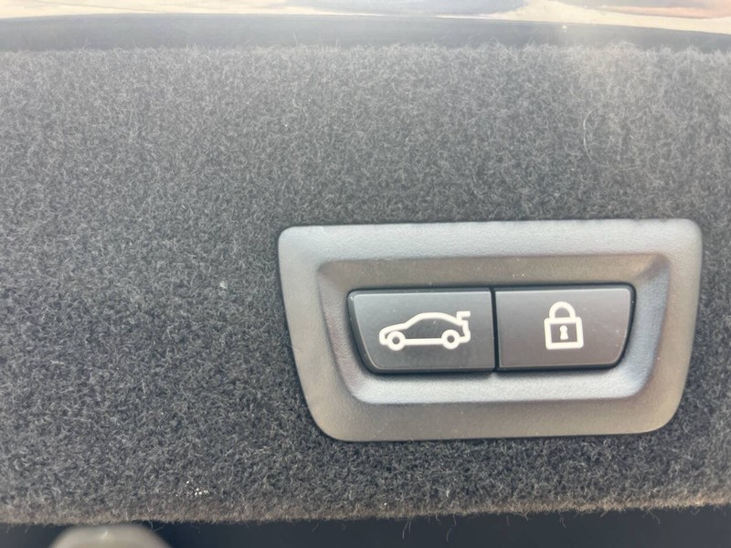 BMW 7 Series Vehicle Image 20
